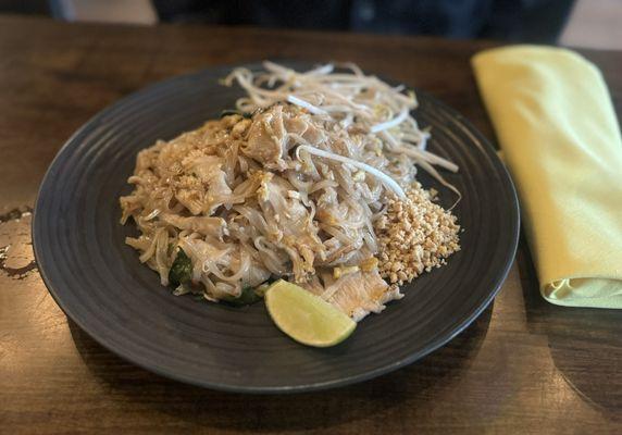 Pad Thai basil chicken