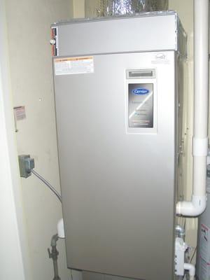 Residential Carrier 95% Efficient Infinity Condensing furnace installation