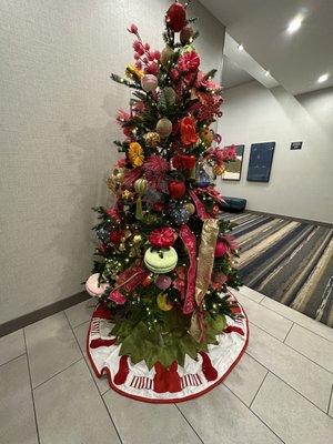 Christmas tree with big macarons