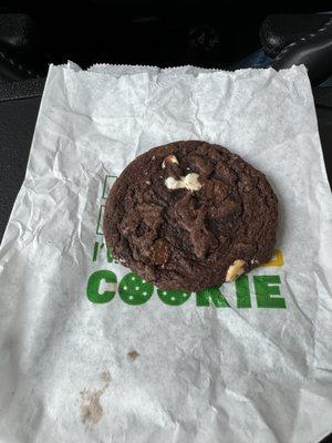 Double chocolate chip cookie (free bday reward)