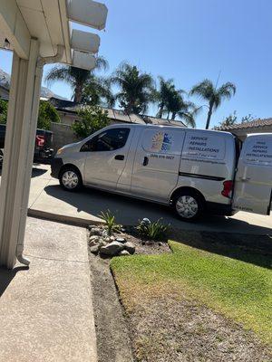 Rainbow Heating & Air Conditioning Company van