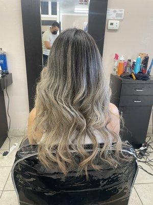 Blonde balayage