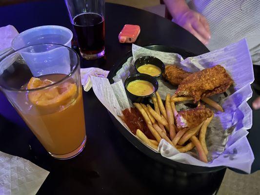 Blue Moon draft & chicken strips