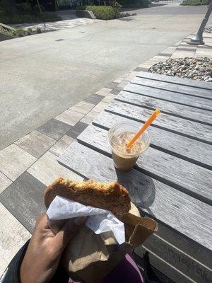 butterscotch cookie & iced thai coffee