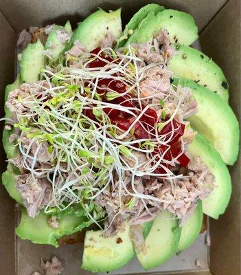 Pataca: Tuna & Avocado toast