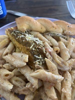 Curry Salmon & Alfredo Pasta