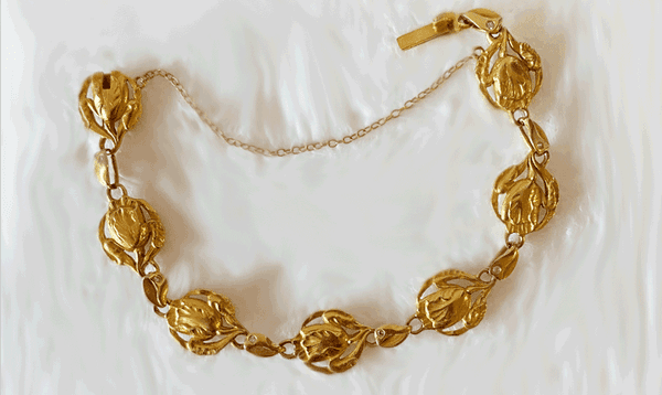 Vintage gold bracelet from our Bracelet Collection. https://doburl.com/e