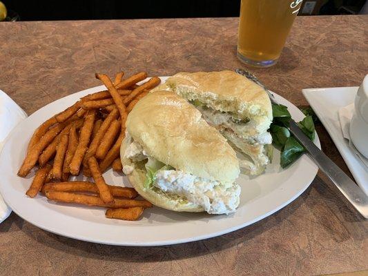 White meat chicken salad sandy