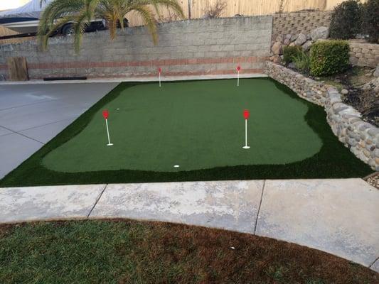 350 sq ft putting green - Roseville