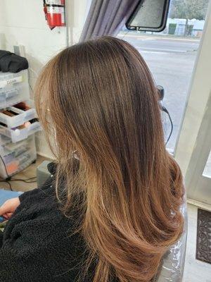 Balayage 2 Tones, Long Layer Haircut and Style