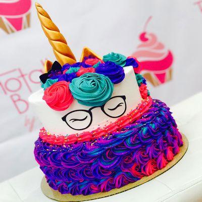 Cute & Nerdy Unicorn Cake