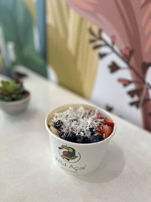 Medium acai bowl (build your own)