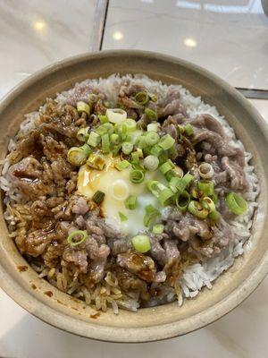 Beef claypot rice