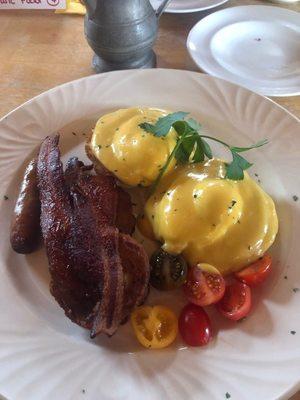 Eggs benedict