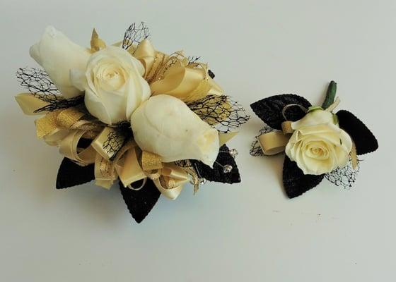 #prom #corsage