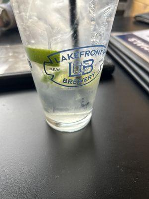 Vodka Tonic lime