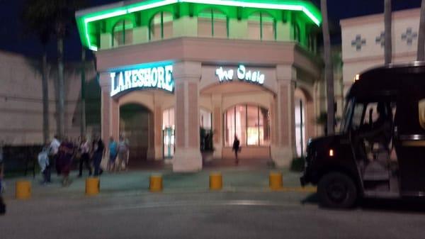 Lakeshore Mall entrance