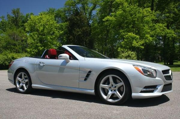 2013 Mercedes-Benz  SL550 Convertible With 6,797 Miles.....