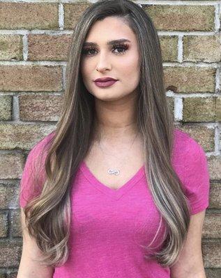 Have you seen our assistant Natalie? Beautiful balayage done by Michele Smith