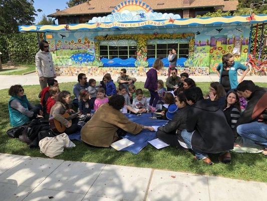 Shabbat in the Park with Rabbi Bridget