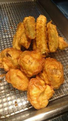 Hand battered fried mushrooms and pickle spears