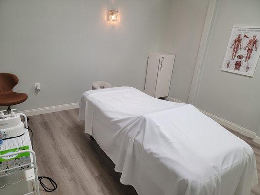 Single massage room