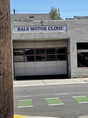 Hal's Motor Clinic