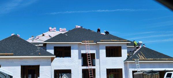 new construction roofing installation