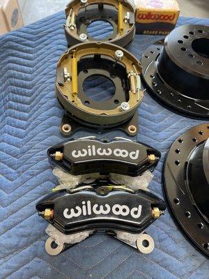 Wilwood calipers and black rotors