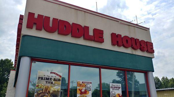 Huddle House in Monticello, AR