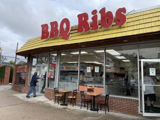 Ribs joint on Linden Blvd