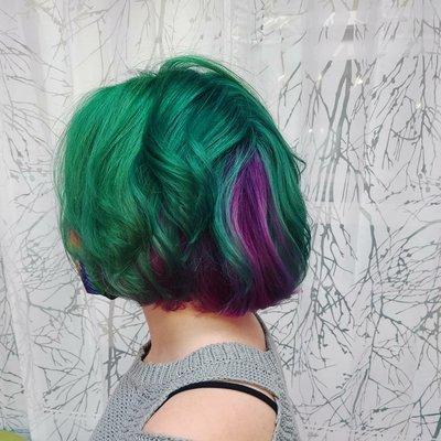 Fantasy color,  women's haircut