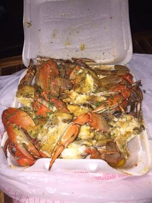 Garlic blue crab tray