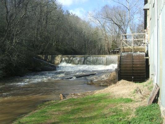 Linney's Mill wheel and spillway