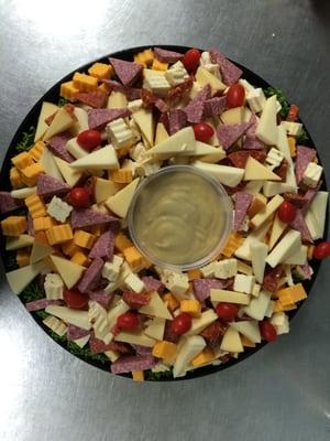 Assorted Cheese and Meat Snackin Tray