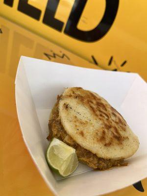 Arepa filled with chicharrón