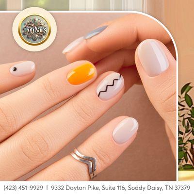 Cozy up to autumn with nails that pop! 
Our seasonal designs will keep you stylish all season long! 
Book now!