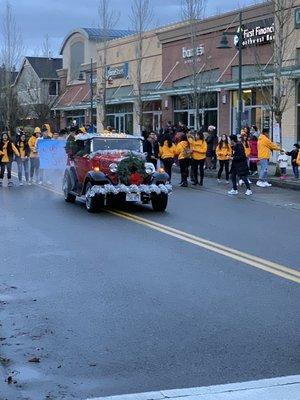 Mill Creek Christmas/holiday parade!