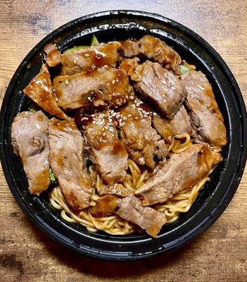 Steak teppanyaki over noodles - take out