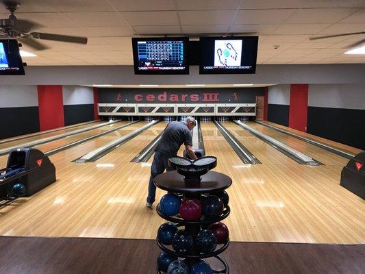 Cedars III Bowling Center