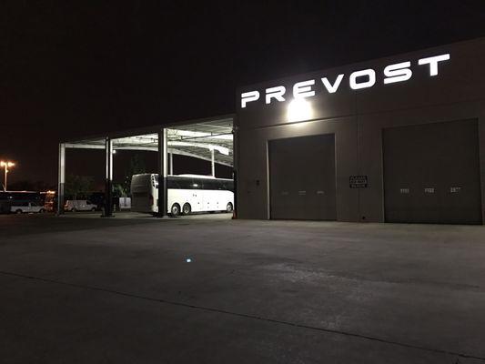 Prevost Car