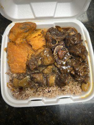 Oxtail rice and peas and yams