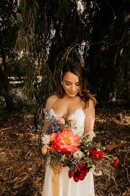 garden style bridal bouquet, photo by Luisa Renay Photo