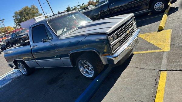 Restored Chevy C10 1985 from frame up to ls swap Engine all new wiring and install Digital cluster