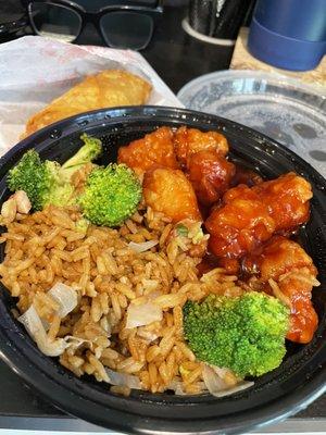 General Tso's Chicken lunch special