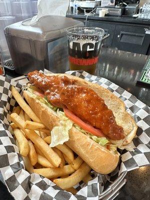 Hot chicken poboy