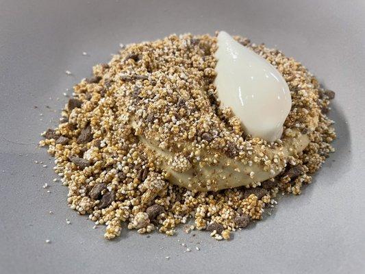 Amaranto (buckwheat mousse over caramel with toasted amaranth and chocolate, yogurt sorbet)