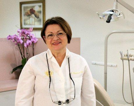 Emanuela Alexandroni, DDS