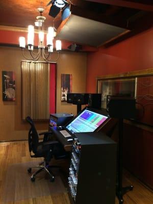 Control room and 1D QRD Diffuser