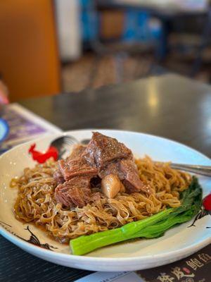 Beef brisket noodle